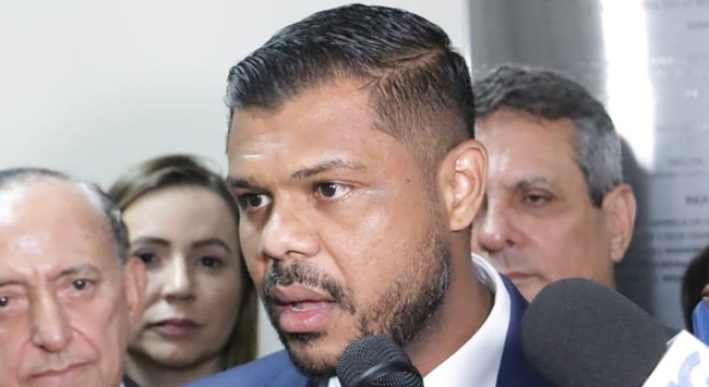 Romário Policarpo garante CT padrão Fifa com investimento de R$ 15 milhões