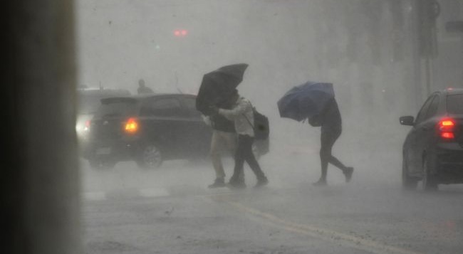 ALERTA: Goiânia e Aparecida podem ter tempestades acompanhadas de raios e ventos de até 50 km/hora