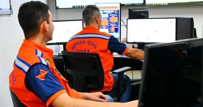 Defesa Civil explica diferença entre alertas severo e extremo enviados à população durante período chuvoso
