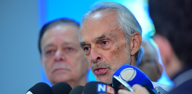 Braço direito de Iris Rezende fica "estarrecido" com filiação de Ana Paula ao PL Braço direito de Iris Rezende fica "estarrecido" com filiação de Ana Paula ao PL