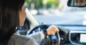 Aplicativo da Uber ganha função que permite priorizar motoristas mulheres em viagens solicitadas na plataforma