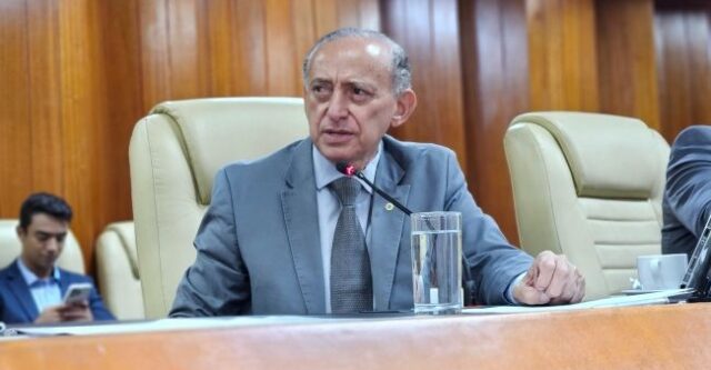 Anselmo Pereira não vê motivo para “ambiente hostil” a Mabel em nova visita à Câmara Anselmo Pereira não vê motivo para “ambiente hostil” a Mabel em nova visita à Câmara