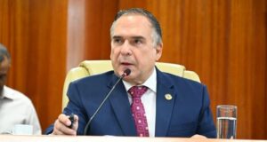 Prefeito Mabel garante vale-alimentação para 2.084 profissionais da Saúde