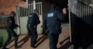 PCGO deflagra operação contra tráfico de drogas em 10 municípios goianos