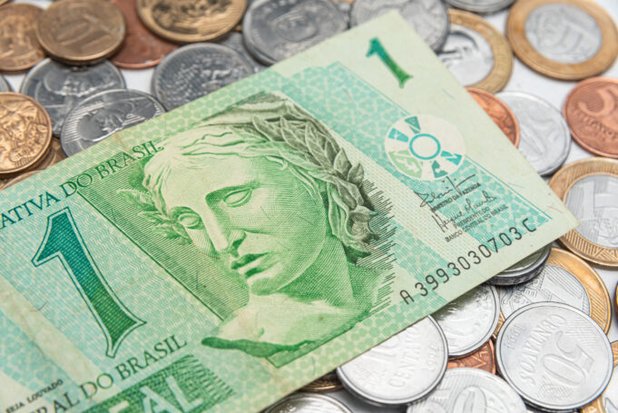 INSS: Prazo para contestar descontos indevidos de aposentados e pensionistas termina no próximo dia 20 Aposentados e pensionistas devem conferir descontos no benefício do INSS antes do prazo final