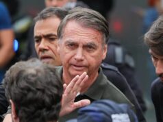 Alexandre de Moraes concede prisão domiciliar a Jair Bolsonaro