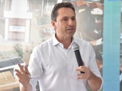 Vilela sobe o tom: “Atenção para quem anda com quem vende vaga de Medicina e é pedófilo”