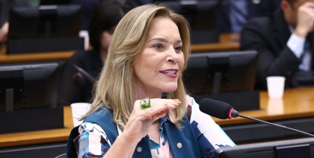 "Após uma decisão serena, encerro minha trajetória no PSDB", anuncia Lêda Borges "Após uma decisão serena, encerro minha trajetória no PSDB", anuncia Lêda Borges