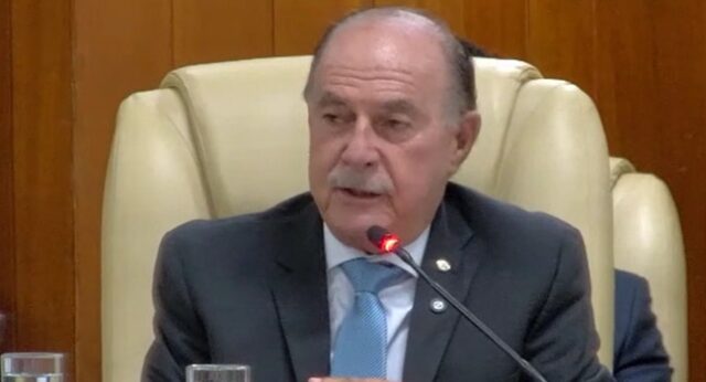 Zacharias Calil visita a Câmara para anunciar pré-candidatura e apoio a Daniel Vilela Zacharias Calil visita a Câmara para anunciar pré-candidatura e apoio a Daniel Vilela