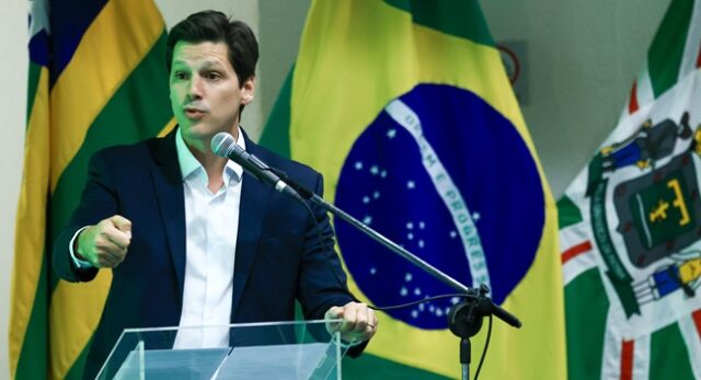 Daniel Vilela destina R$ 165 milhões para infraestrutura em 126 municípios Daniel Vilela destina R$ 165 milhões para infraestrutura em 126 municípios