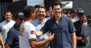 Daniel Vilela destaca compromisso com Aparecida durante agenda no Jardim Tiradentes