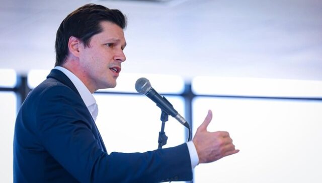 "Agressor de mulher vai ter que pagar pelo próprio monitoramento", anuncia Daniel Vilela