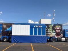 Caminhão da CAIXA leva negociação de dívidas a Aparecida de Goiânia