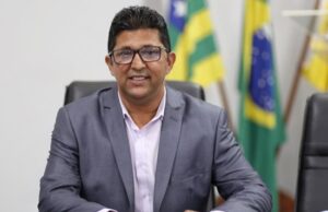 Antes de assumir, suplente do PL já declara adesão à base do prefeito Vilela