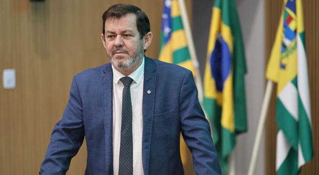 “Acredito que pode dar certo, sim”, diz Gleison sobre convite para ser líder do prefeito “Acredito que pode dar certo, sim”, diz Gleison sobre convite para ser líder do prefeito