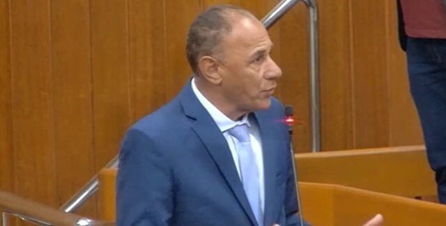Vereador diz que "blogueira" que fez "baixaria" com Mabel "vai responder pelos seus atos" Vereador diz que "blogueira" que fez "baixaria" com Mabel "vai responder pelos seus atos"