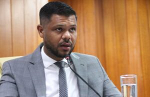 Romário Policarpo chama dirigente partidário de "maior mentiroso de Goiânia"