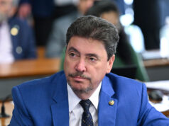 Wilder Morais comemora rejeição de indicado de Lula ao STF, mas não vota