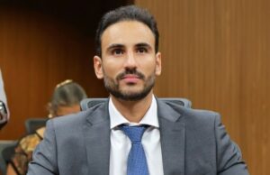 Representante do Norte de Goiás, Givago Valadares é empossado como deputado