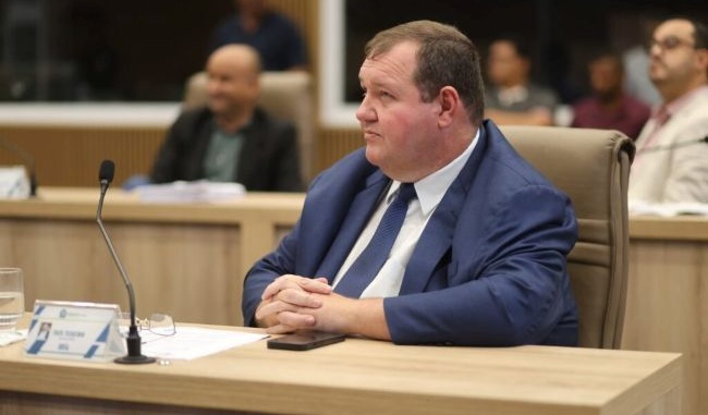 Convidado por Bruno Peixoto, Tatá Teixeira estuda candidatura a deputado
