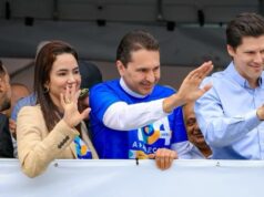 Daniel e Vilela anunciam pacote “Pra Frente Aparecida” no valor de R$ 301 milhões Daniel e Vilela anunciam pacote "Pra Frente Aparecida" no valor de R$ 301 milhões