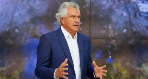 Caiado cobra explicações de Flávio Bolsonaro e afirma que foco é derrotar Lula