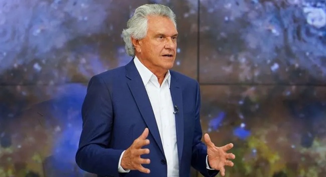 Caiado cobra explicações de Flávio Bolsonaro e afirma que foco é derrotar Lula Caiado cobra explicações de Flávio Bolsonaro e afirma que foco é derrotar Lula
