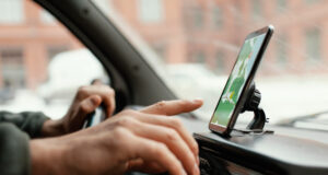 Nova linha de crédito promete facilitar a compra de carro para motoristas de app e taxistas