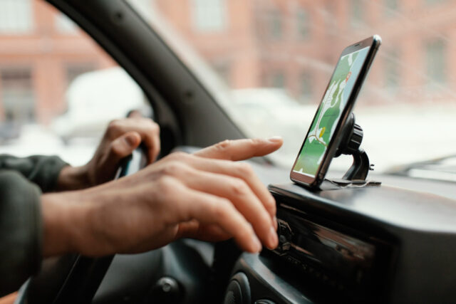 Nova linha de crédito promete facilitar a compra de carro para motoristas de app e taxistas