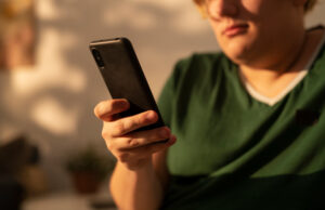 Mais de 574 mil brasileiros já pediram bloqueio em bets após impactos na saúde mental