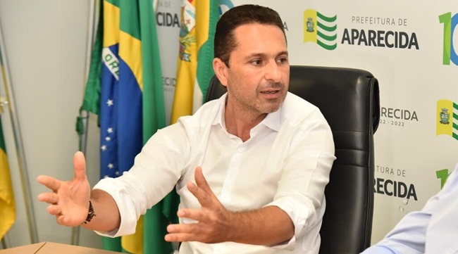 Prefeito Vilela se reúne com vereadores em chácara; Saiba o que foi tratado Prefeito Vilela se reúne com vereadores em chácara; Saiba o que foi tratado