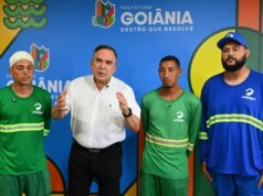 Prefeito Mabel recebe funcionários da limpeza urbana que foram agredidos Prefeito Mabel recebe funcionários da limpeza urbana que foram agredidos