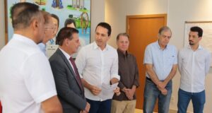 Parceria entre Vilela e Vanderlan garante início do asfaltamento no Rosa dos Ventos
