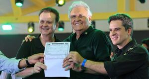 Caiado deve anunciar Kassab como seu vice na disputa pela Presidência da República