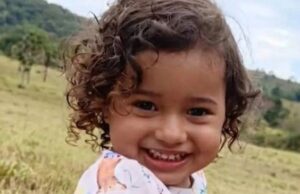 Após buscas, Corpo de Bombeiros localiza corpo de menina de 2 anos desaparecida Após buscas, Corpo de Bombeiros localiza corpo de menina de 2 anos desaparecida