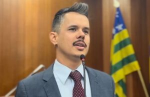 Fabrício Rosa descarta prejuízo ao projeto de Lula com demora na definição da chapa em Goiás Fabrício Rosa descarta prejuízo ao projeto de Lula com demora na definição da chapa em Goiás
