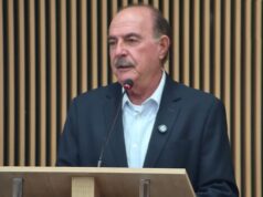 Pré-candidato ao Senado, Zacharias Calil visita a Câmara de Aparecida