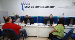 Prefeitura de Goiânia formaliza mais de 500 pequenos negócios em julho