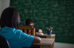 Educação política passa a ser obrigatória nas escolas; veja o que muda com a nova lei Educação política passa a integrar o currículo obrigatório da educação básica em todo o país