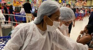 Vacinação em supermercados de Aparecida segue até 29 de julho; confira locais e horários Vale Night da Proteção leva vacinação a supermercados de Aparecida de Goiânia até 29 de julho