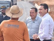 Prefeito Vilela vistoria avanço das obras no Colinas de Homero e Veiga Jardim Prefeito Vilela vistoria avanço das obras no Colinas de Homero e Veiga Jardim