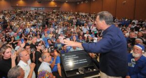 Eleições 2026: Marconi Perillo encerra convenção sem anunciar o seu vice na chapa