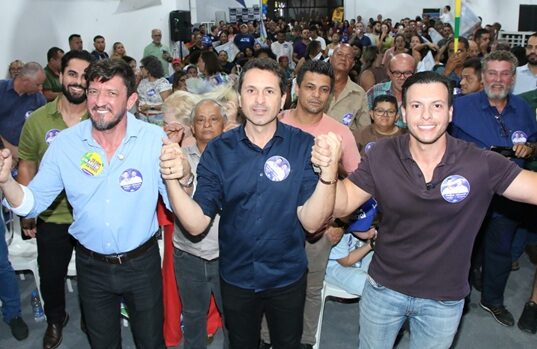 “Conte comigo, Aparecida”, declara Felipe Mabel durante inauguração de escritório político