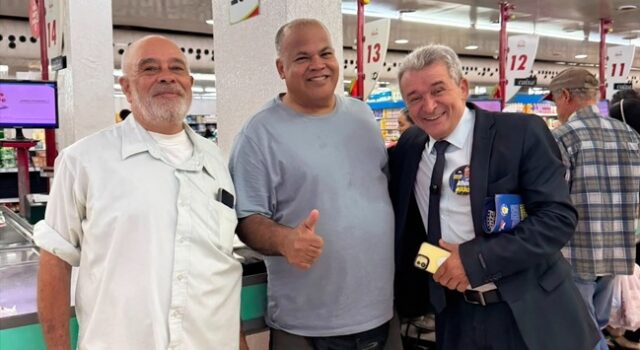 Ezizio Barbosa lança campanha para deputado federal com apoio de lideranças de Aparecida Ezizio Barbosa lança campanha para deputado federal com apoio de lideranças de Aparecida