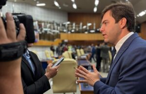 Lucas Kitão aponta sub-representatividade de Goiânia em destinação de emendas
