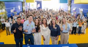 Gracinha Caiado recebe apoio de primeiras-damas e promete defender municípios no Senado Gracinha Caiado recebe apoio de primeiras-damas e promete defender municípios no Senado