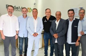 Comitiva portuguesa conhece BRT metronizado por Mabel e avalia levar tecnologia ao país Prefeito Mabel recebe comitiva de Lisboa que veio conhecer o sistema de metronização do BRT