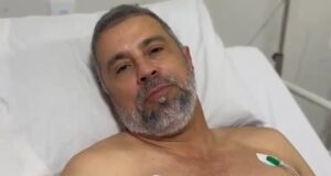 Deputado Amauri Ribeiro é hospitalizado após acidente: “Só dói na hora que respiro” Deputado Amauri Ribeiro é hospitalizado após acidente: "Só dói na hora que respiro"