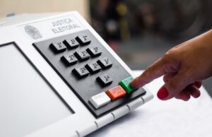 Urnas eletrônicas de diferentes gerações serão utilizadas nas Eleições 2026