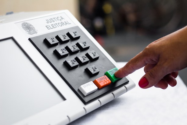 Urnas eletrônicas de diferentes gerações serão utilizadas nas Eleições 2026 Urnas eletrônicas de diferentes gerações serão utilizadas nas Eleições 2026